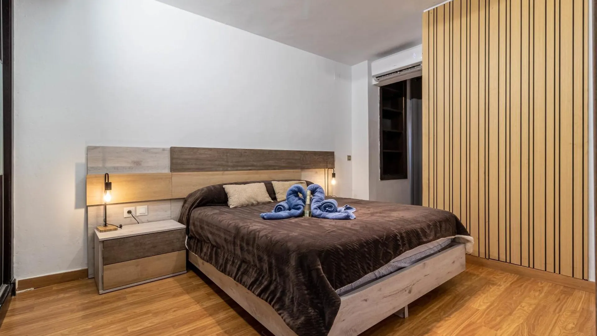 Apartment Lujo A Tu Alcance Con Spa Y Garaje Pleno Centro Huelva Spain