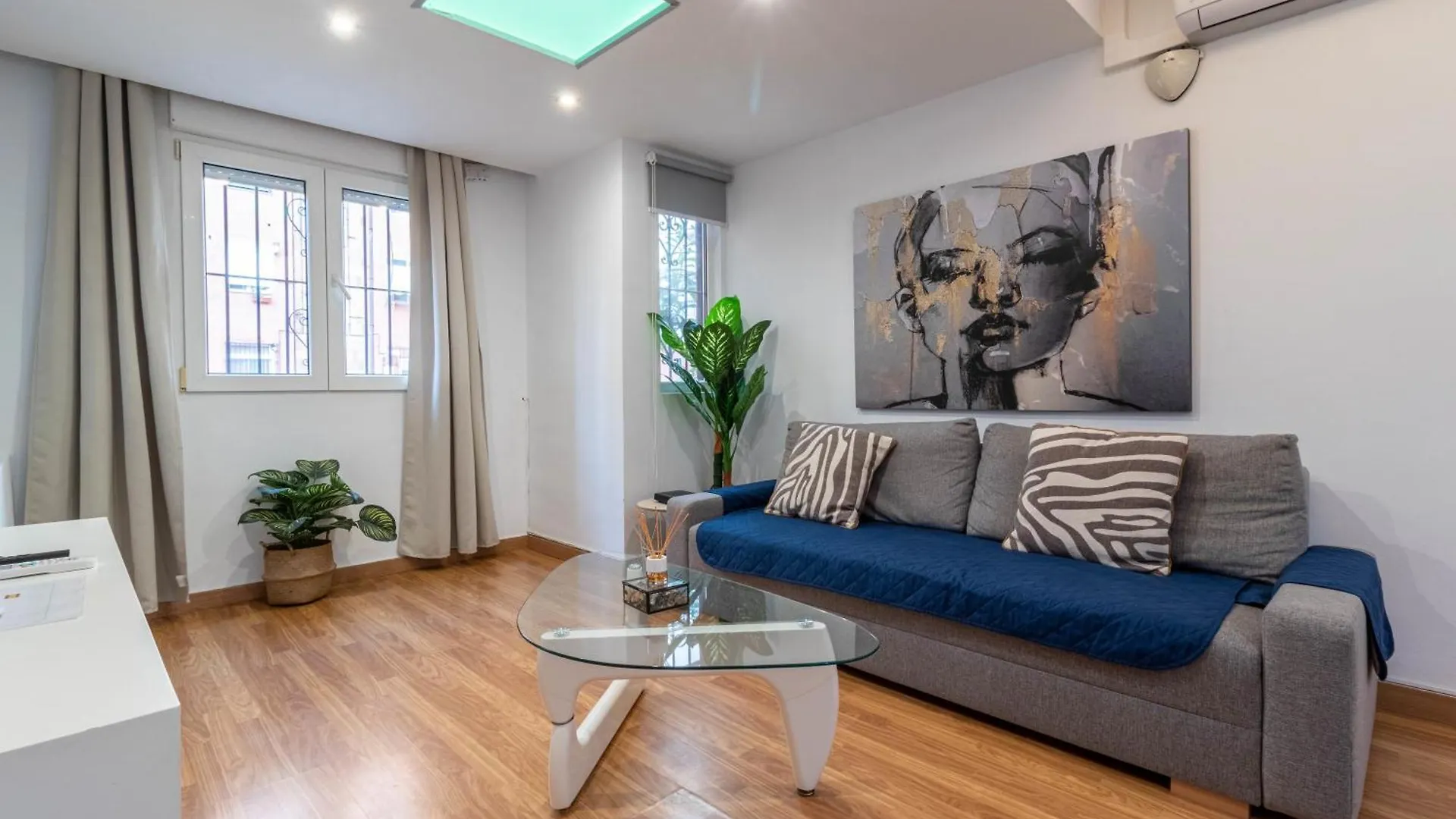 Lujo A Tu Alcance Con Spa Y Garaje Pleno Centro Huelva Apartment