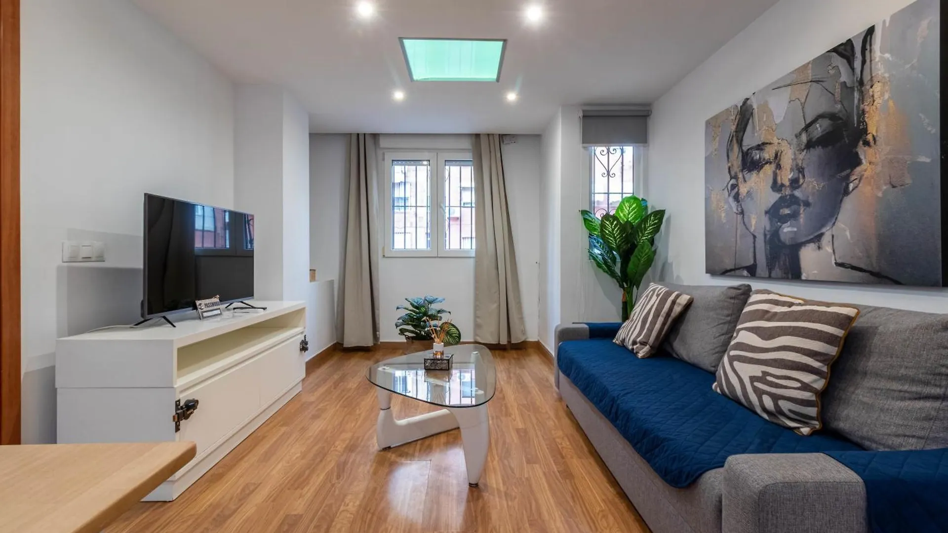 Lujo A Tu Alcance Con Spa Y Garaje Pleno Centro Huelva