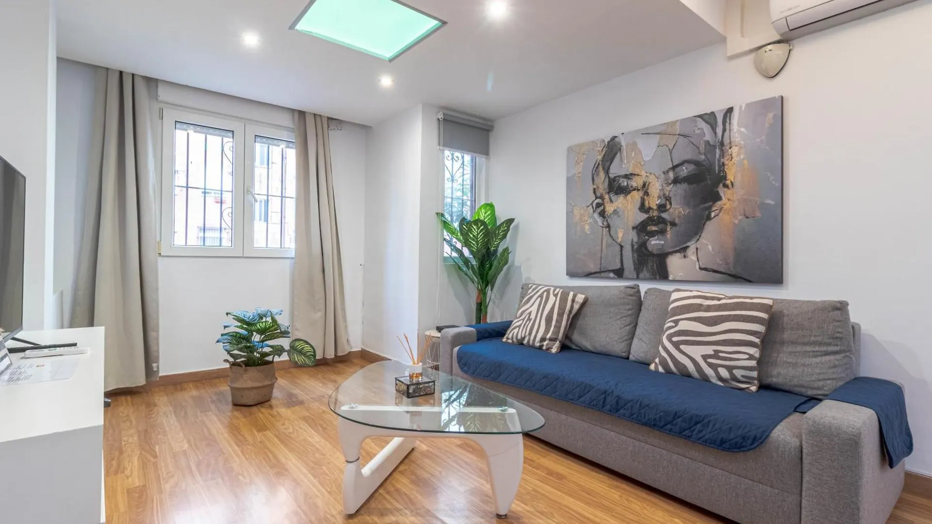 Apartment Lujo A Tu Alcance Con Spa Y Garaje Pleno Centro Huelva